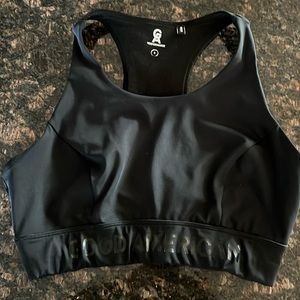 Good American sports bra size 2